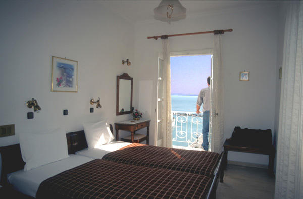 Hera 2 Otel Pythagorion Oda fotoğraf
